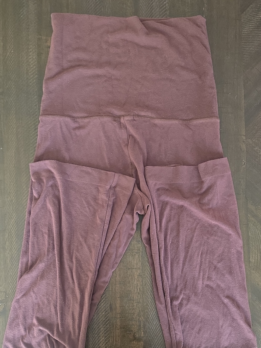 nuuds High-Waist Leggings in Plum